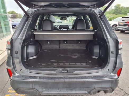 Used 2025 Subaru Forester Limited image 20