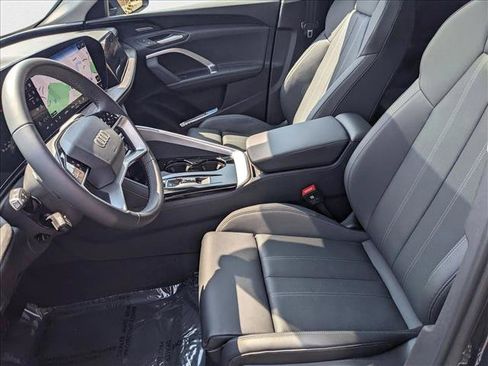 New 2025 Audi Q5 Premium Plus image 16