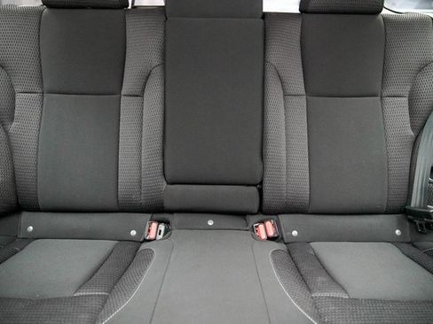 Used 2020 Subaru Outback Premium image 17