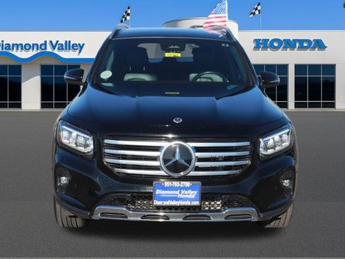Used 2024 Mercedes-Benz GLB 250 image 2