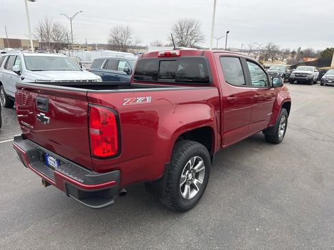 Used 2018 Chevrolet Colorado Z71 AWD/4WD image 3