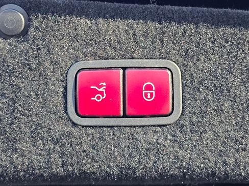 Used 2015 Mercedes-Benz S 550 4MATIC Sedan image 56