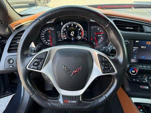 Used 2015 Chevrolet Corvette Z06 w/ 2LZ Preferred Equipment Group image 23