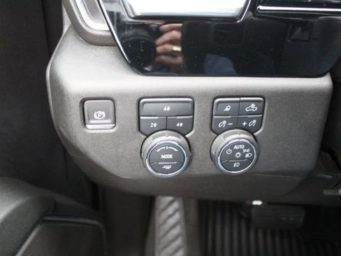 Used 2024 Chevrolet Silverado 2500 LT w/ All Star Edition AWD/4WD image 30