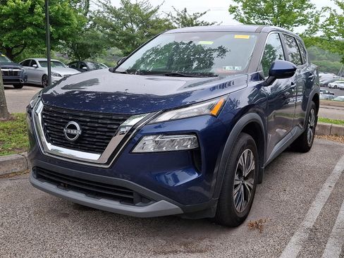 Used 2022 Nissan Rogue SV AWD/4WD image 3