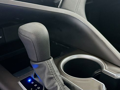 Used 2023 Toyota Camry LE image 20