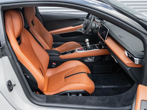 Used 2025 Lotus Emira RWD image 32
