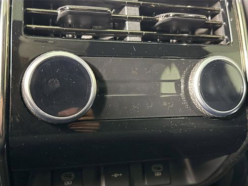 Used 2024 Land Rover Range Rover Sport Dynamic SE image 40