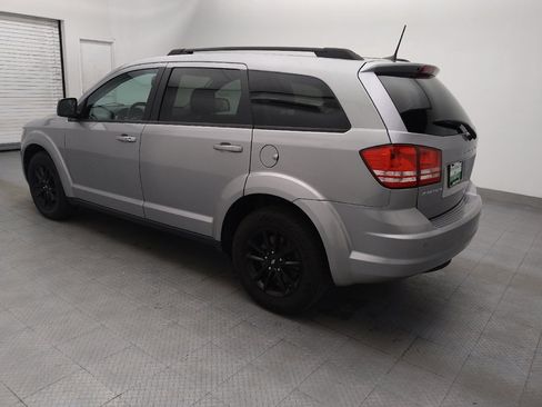 Used 2020 Dodge Journey SE w/ SE Popular Equipment Group FWD image 3