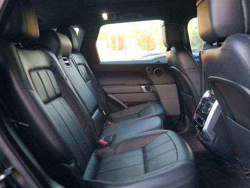 Used 2018 Land Rover Range Rover Sport HSE AWD/4WD image 46