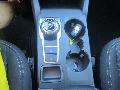 New 2026 Ford Escape Active w/ Tech Pack #1 FWD image 9