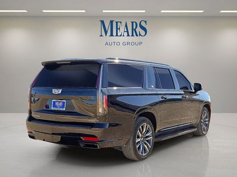 Used 2021 Cadillac Escalade ESV Sport Platinum image 5