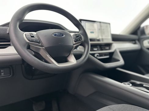 New 2026 Ford Explorer Active image 13