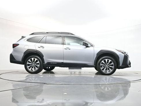 Used 2024 Subaru Outback Limited AWD/4WD image 33