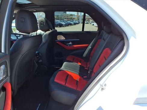 Used 2025 Mercedes-Benz GLE 53 AMG 4MATIC image 11