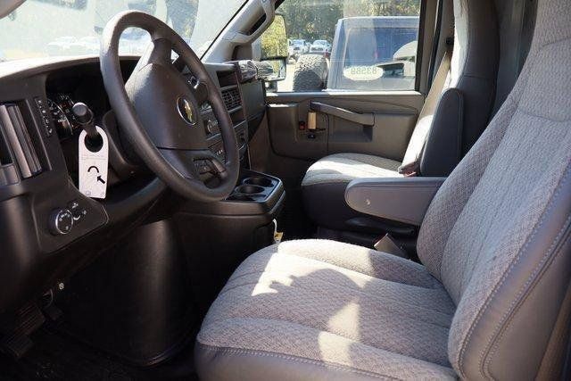 New 2025 Chevrolet Express 3500 w/ Power Convenience Package RWD image 17