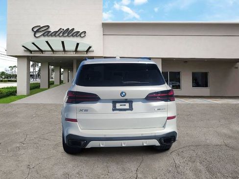 Used 2024 BMW X5 sDrive40i w/ M Sport Package RWD image 4