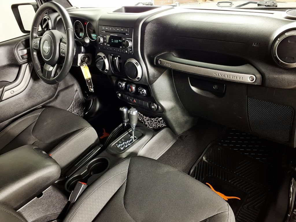 Used 2015 Jeep Wrangler Sport w/ Quick Order Package 24S AWD/4WD image 14