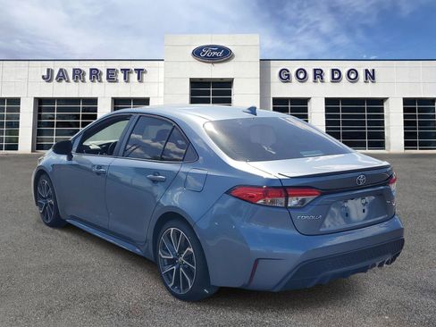 Used 2022 Toyota Corolla SE image 3