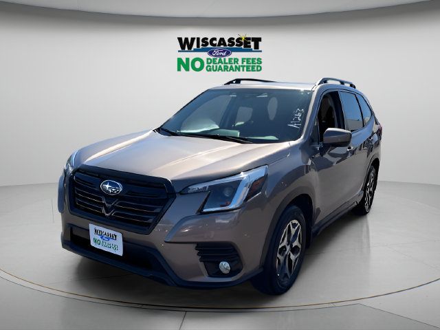 Used 2023 Subaru Forester Premium AWD/4WD image 17