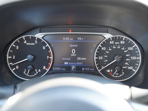 Used 2024 Nissan Altima 2.5 SR FWD image 20