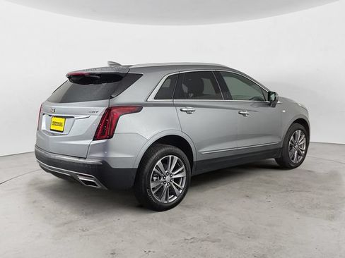 Used 2025 Cadillac XT5 Premium Luxury AWD/4WD image 5