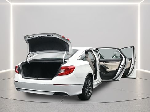 Used 2021 Honda Accord EX-L image 12