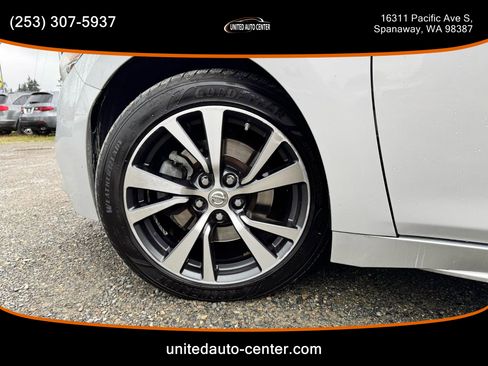 Used 2017 Nissan Maxima 3.5 SV image 19