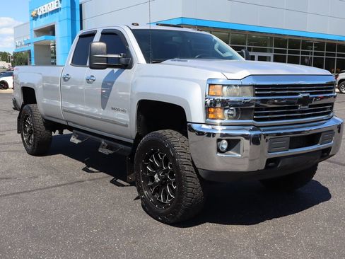 Used 2015 Chevrolet Silverado 2500 LTZ w/ Snow Plow Prep Package AWD/4WD image 2