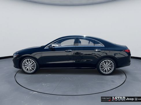 Used 2025 Mercedes-Benz CLA 250 image 8