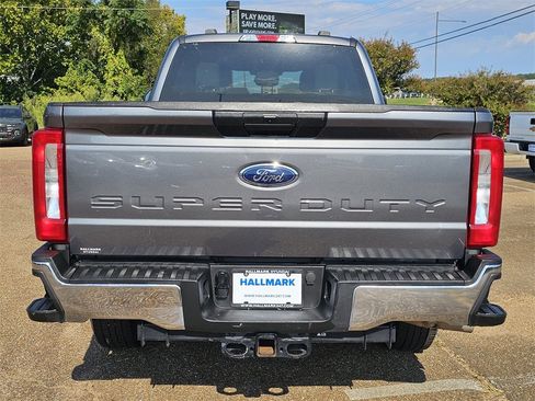 Used 2024 Ford F250 XLT image 5