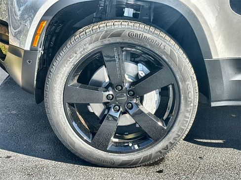 Used 2026 Land Rover Defender 110 S image 10