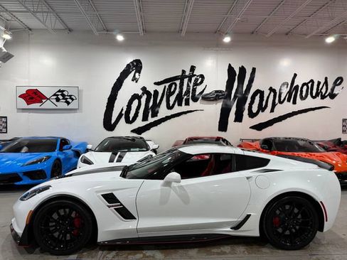 Used 2019 Chevrolet Corvette Grand Sport RWD image 2