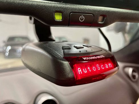 Used 2017 McLaren 570S RWD image 12