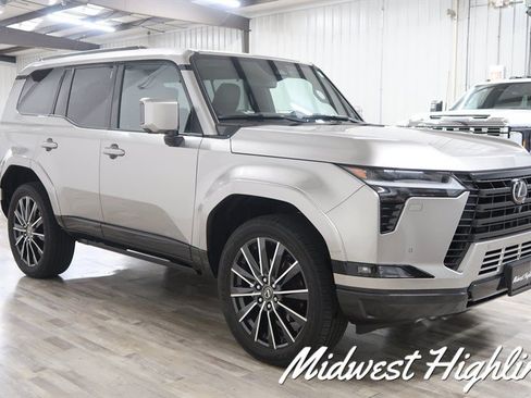 Used 2024 Lexus GX 550 w/ Accessory Package (2T) AWD/4WD image 8