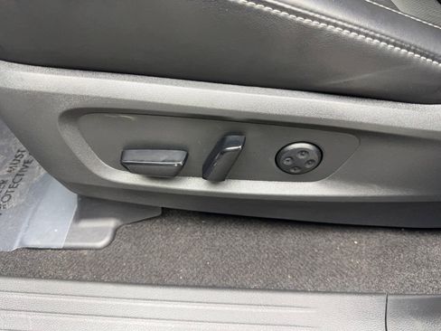 Used 2023 INFINITI QX60 Luxe w/ Performance Audio Package image 30