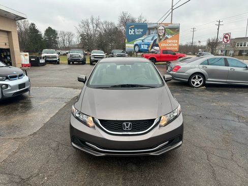 Used 2015 Honda Civic LX image 9