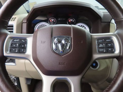 Used 2017 RAM 1500 Laramie w/ Convenience Group AWD/4WD image 51