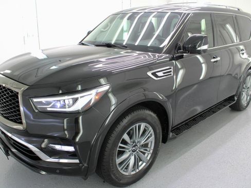Used 2021 INFINITI QX80 Luxe w/ All-Season Package RWD image 5