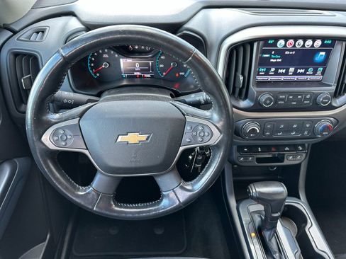 Used 2017 Chevrolet Colorado Z71 image 13