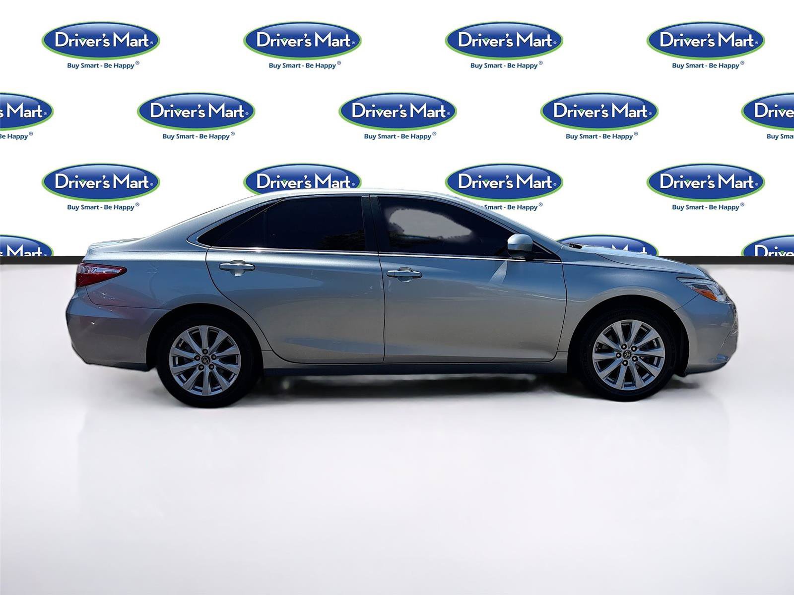 Used 2017 Toyota Camry XLE w/ Advanced Technology Package FWD image 8
