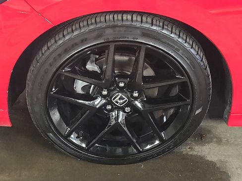 Used 2025 Honda Civic Sport image 8