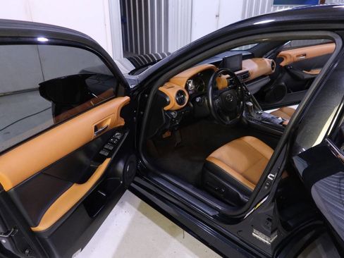 Used 2025 Lexus IS 350 F Sport RWD image 15