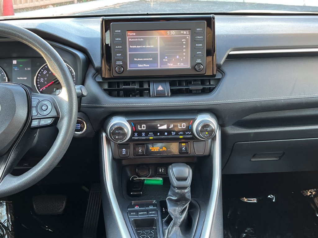Used 2019 Toyota RAV4 XLE w/ Convenience Package FWD image 17