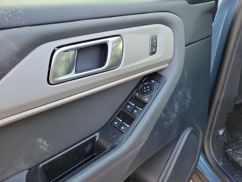 New 2026 Ford Explorer Active w/ Active Comfort Package image 19