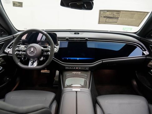 New 2026 Mercedes-Benz E 53 AMG e 4MATIC Sedan image 10