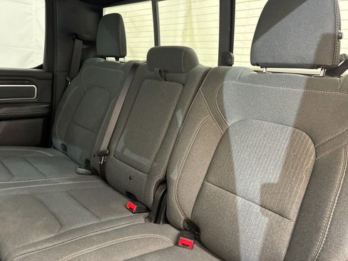 Used 2022 RAM 1500 Big Horn AWD/4WD image 11