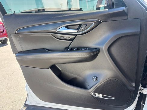 Used 2022 Buick Envision Essence w/ Technology Package II FWD image 21