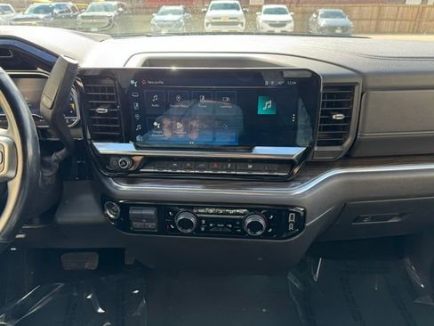 Certified 2025 Chevrolet Silverado 1500 LT image 2