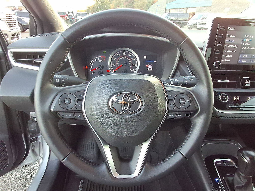 Used 2022 Toyota Corolla SE w/ SE Preferred Package FWD image 22